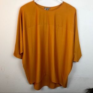 Oversize yellow silk blouse. Size S